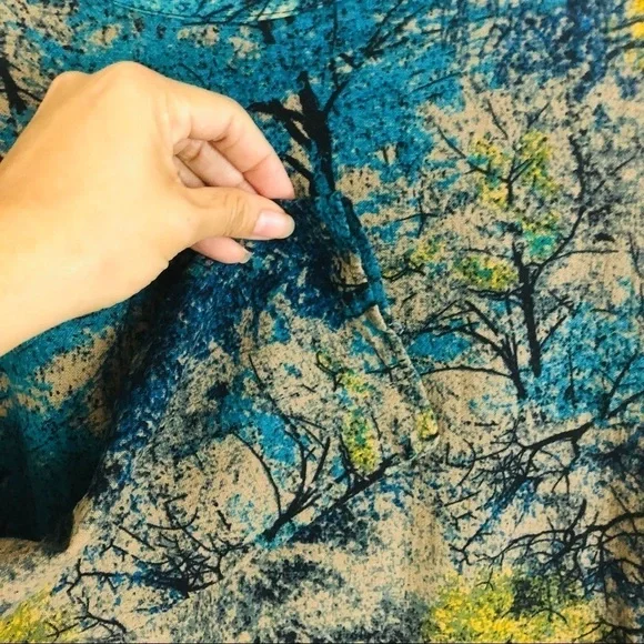 Tree Print Cacoon dress one size fits all, free flowing with pockets, jewel tone - Picture 5 of 11